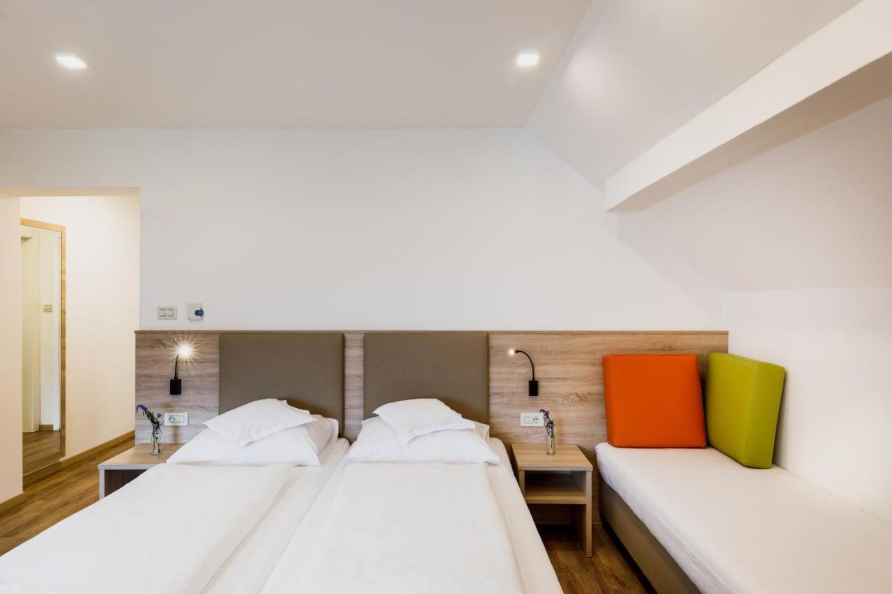 Hotel Kolping เมราโน ภายนอก รูปภาพ