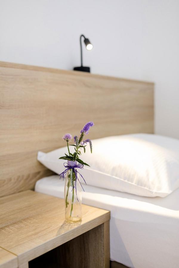 Hotel Kolping เมราโน ภายนอก รูปภาพ
