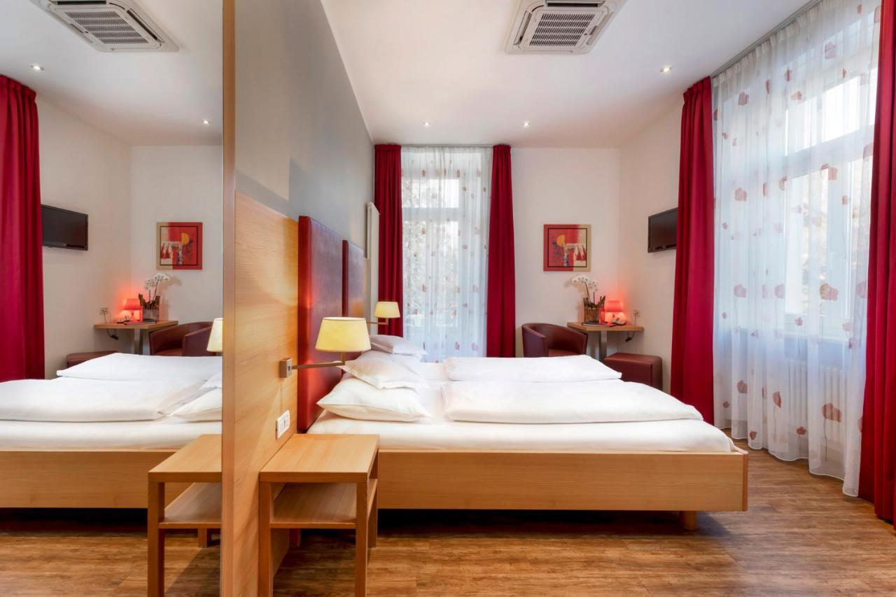 Hotel Kolping เมราโน ภายนอก รูปภาพ