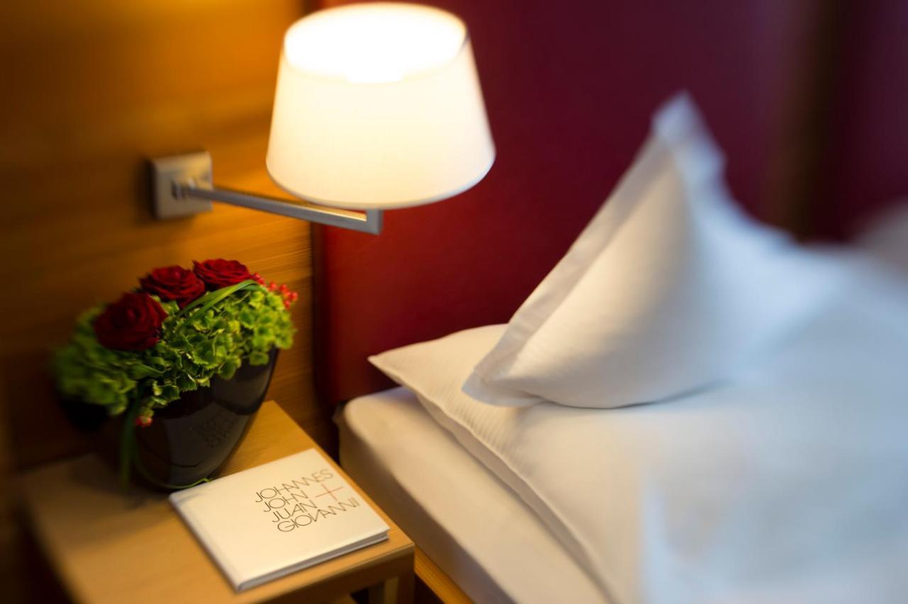 Hotel Kolping เมราโน ภายนอก รูปภาพ
